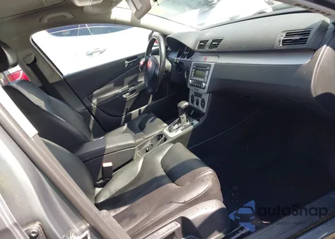 2008 Volkswagen Passat Komfort из США, поврежденный, VIN WVWAK73C48E145599